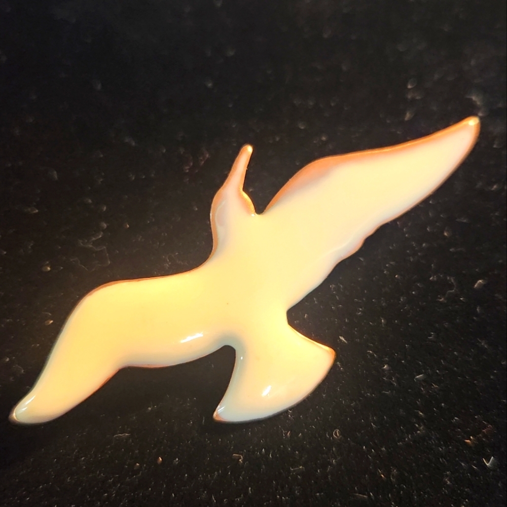 Vintage Copper White Enamel Bird Seagull Brooch Pin